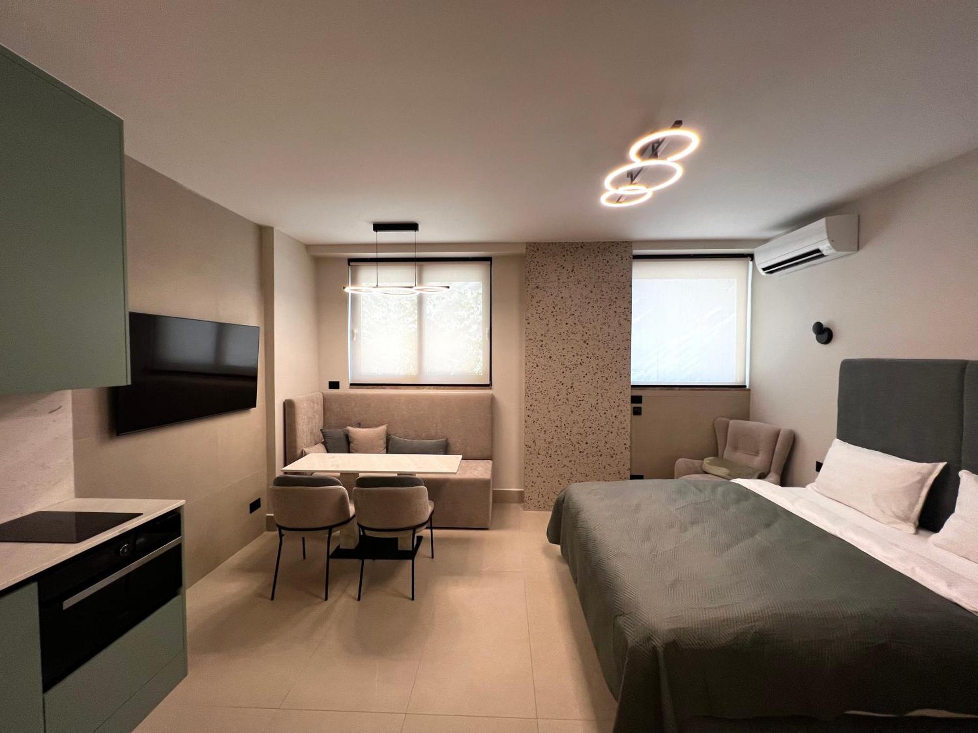 Golden Beach Suites Sarande Ngoại thất bức ảnh