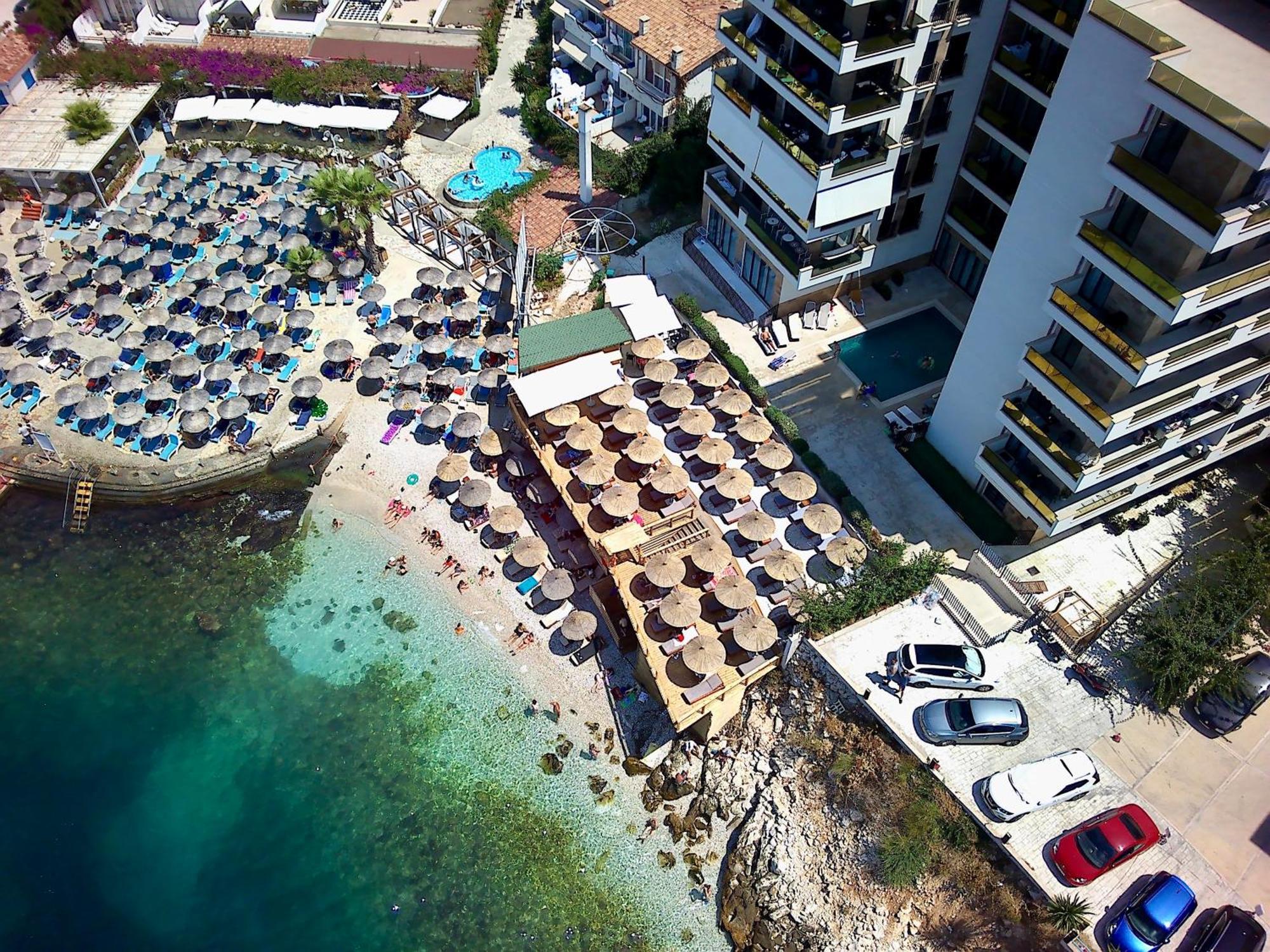 Golden Beach Suites Sarande Ngoại thất bức ảnh